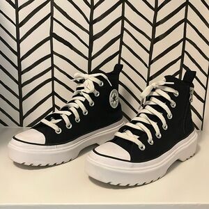 Converse Chuck Taylor All Star Lugged Lift Hi Sneaker - Big Kid - Black / White